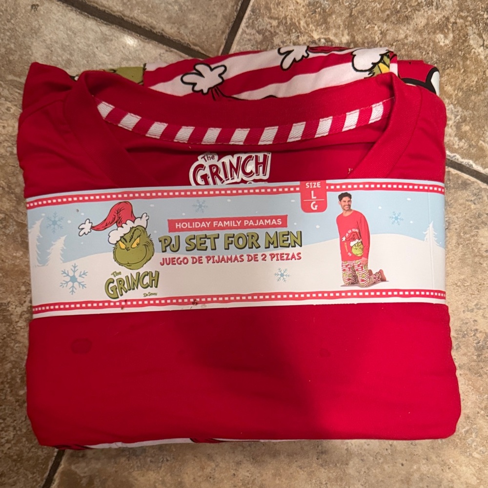 The Grinch Men's Red Pajama Set / R27